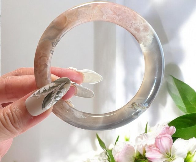 大人女性の 桜瑪瑙ブレスレット 高級アイススモーク レア 瑪瑙ブレスレット アクセサリー