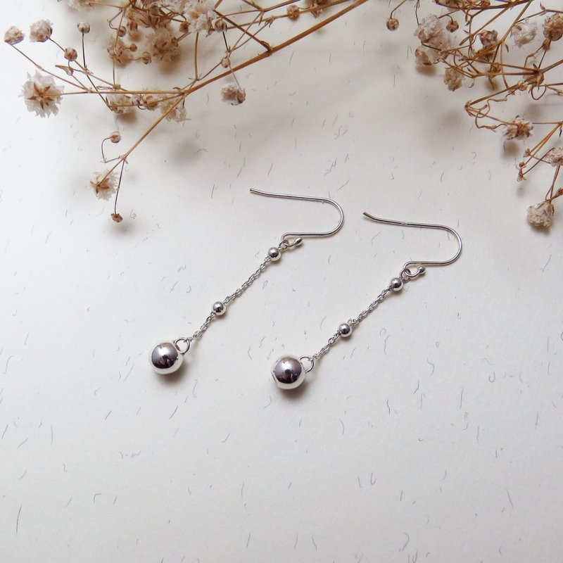 小清新系列 / 珠鍊垂墜耳環 / 925銀 - 耳環/耳夾/耳骨夾 - 其他金屬 銀色