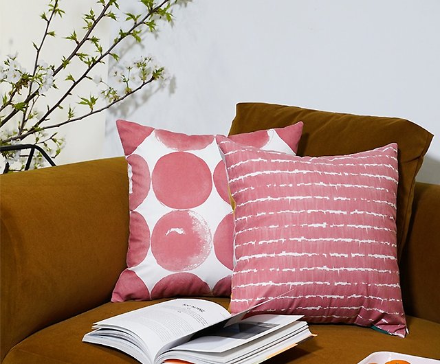 CIAOGAO北欧スタイルの枕リビングルーム寝室女の子女の子ins装飾ピンク水玉枕カバー枕 - ショップ CIAOGAO 枕・クッション -  Pinkoi