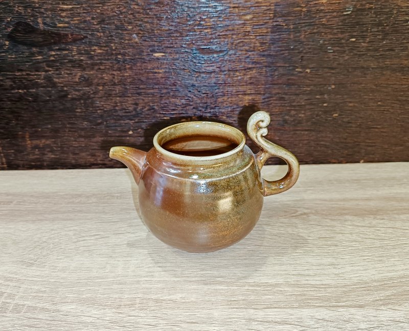 柴燒無釉茶海-公道杯-鶯歌陶藝家李玟叡 - 咖啡壺/手沖壺 - 陶 