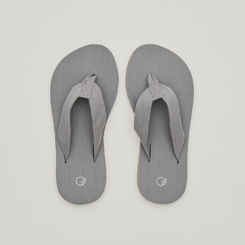 [Small Drag] All Natural Slippers - Grips - Grey - รองเท้าแตะ - ไม้ก๊อก สีเทา