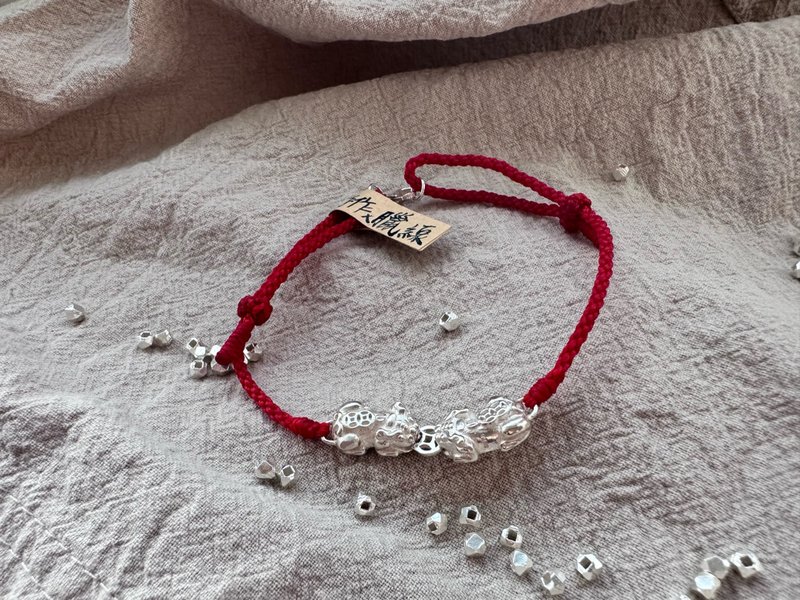 S925 Lucky Double Pixiu Wax Thread Bracelet - สร้อยข้อมือ - เงินแท้ สีแดง