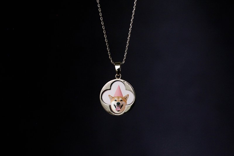 Forever & Co. Classic Plum Blossom 14k Necklace/Customized Fully Waterproof Photo Pendant - สร้อยคอ - โลหะ สีทอง