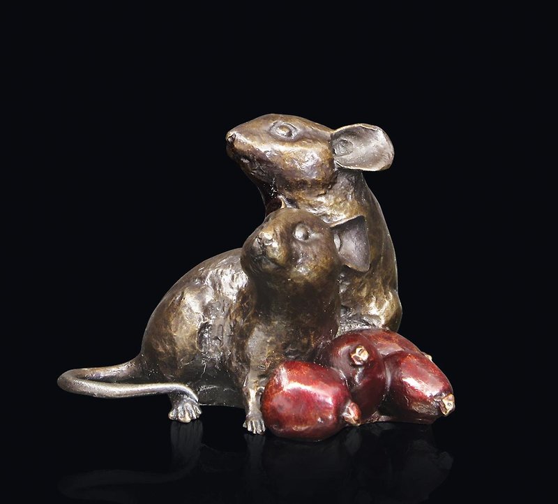 Mice with Rosehips - Michael Simpson (Limited Edition Solid Bronze Sculpture) - ของวางตกแต่ง - โลหะ สีทอง