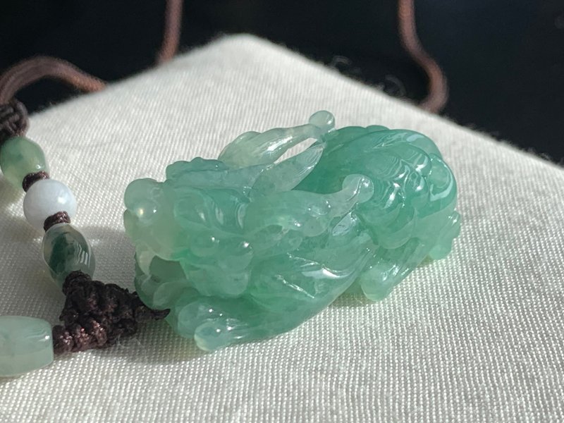 天然A貨緬甸玉翡翠~招財貔貅項鍊CH23 免費開光 老師傅手工雕 - 項鍊 - 玉石 綠色