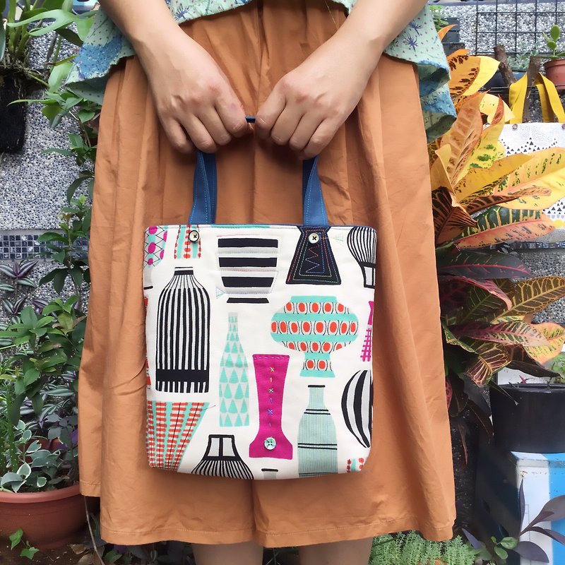 Colored vases - cotton tote - กระเป๋าถือ - ผ้าฝ้าย/ผ้าลินิน 