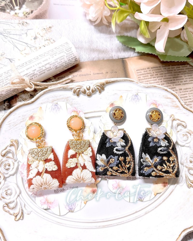 復古風日本鈕扣x印度刺繡耳環 耳夾 14KGP耳釘 - 耳環/耳夾/耳骨夾 - 繡線 多色