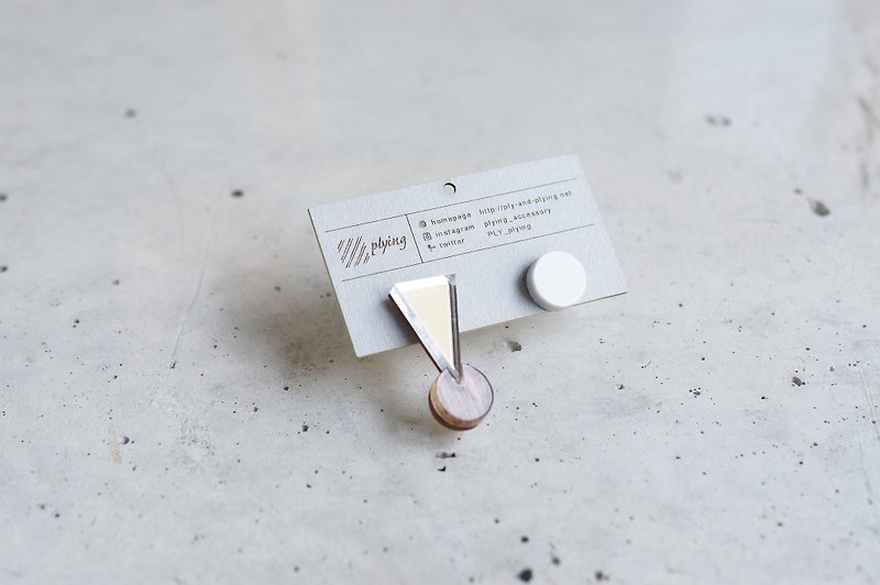 PIN! Earrings / SILVER x GRAY - Earrings & Clip-ons - Wood Gray