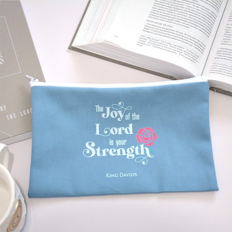 Scripture Canvas Organizer - Morandi Light Blue - กระเป๋าเครื่องสำอาง - ผ้าฝ้าย/ผ้าลินิน 