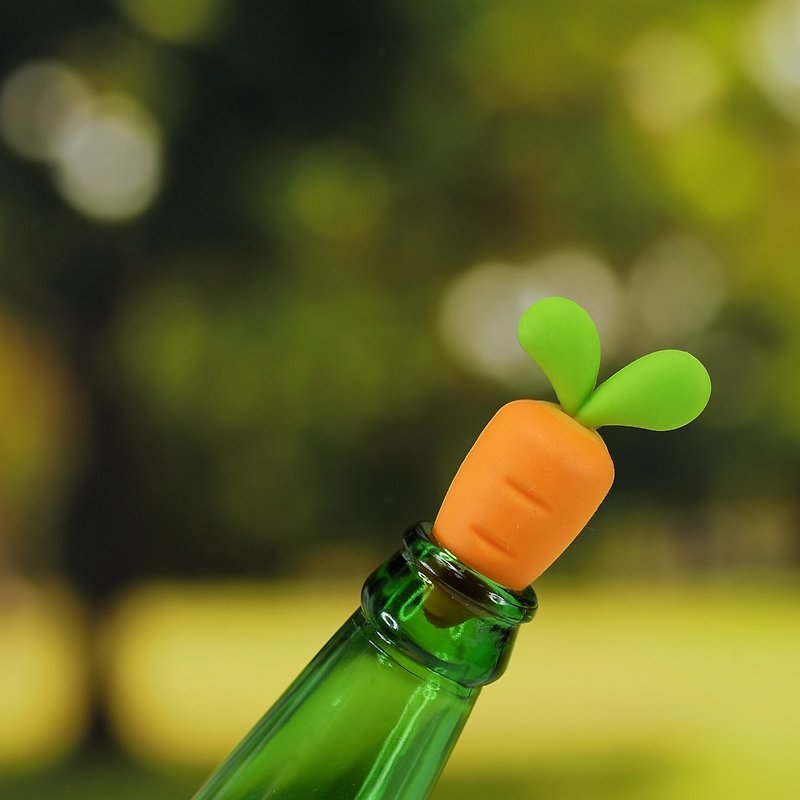 Carrot Bottle Stop │ drinks / wine - Other - Plastic Multicolor
