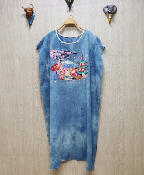 TreeHouse In The Woods 手工刺繡連衣裙、日遊、富士山、櫻花、狐狸、兔
