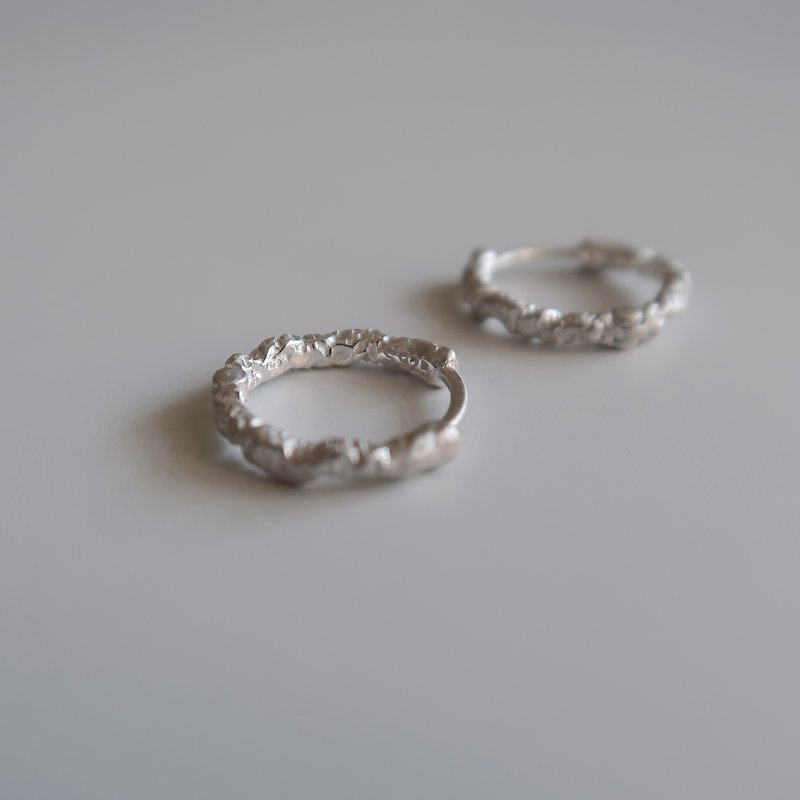 925純銀 岩紋 易扣 小巧 耳環  耳夾 一對 - 耳環/耳夾 - 純銀 灰色