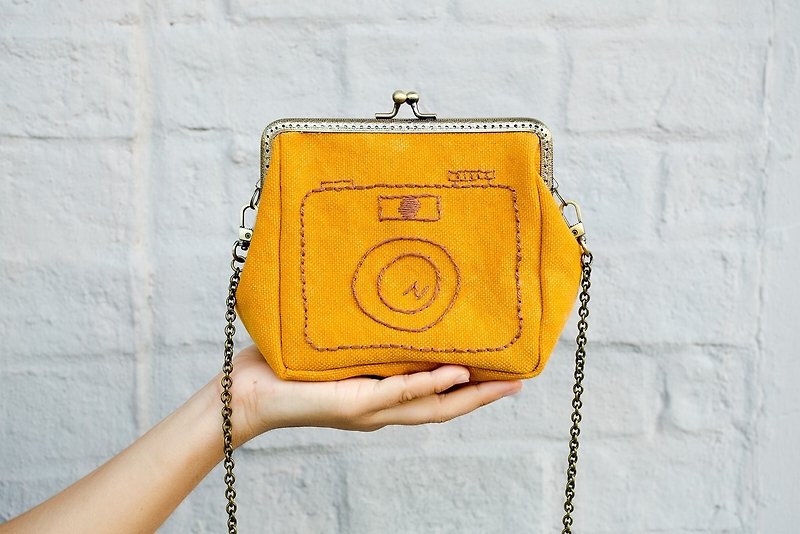 Cavas frame bag w camera hand embroidery / chain strap / cosmetic bag - กระเป๋ากล้อง - งานปัก สีเหลือง