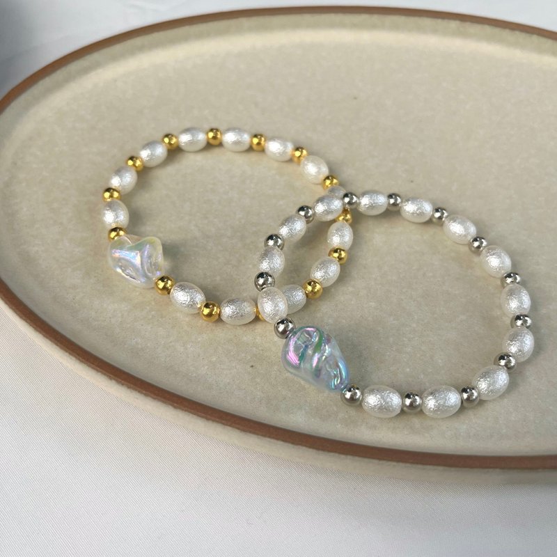 Symphony Gemstone corrugated pearl bracelet beaded bracelet - สร้อยข้อมือ - วัสดุอื่นๆ ขาว