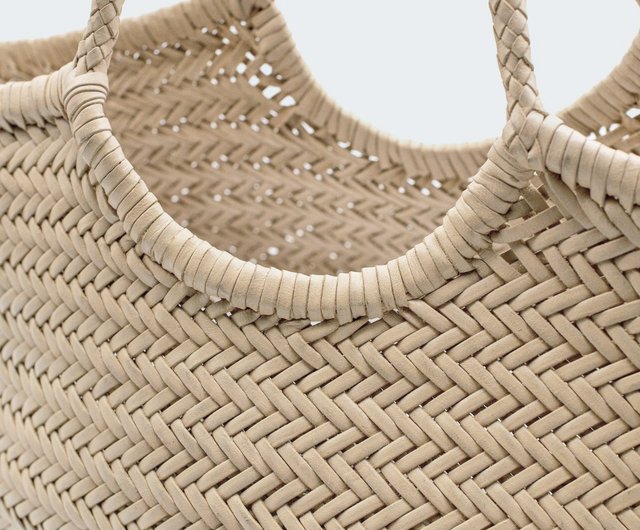 Dragon Diffusion NANTUCKET Leather Woven Bag / L / PEARL - Shop Gather  Handbags & Totes - Pinkoi