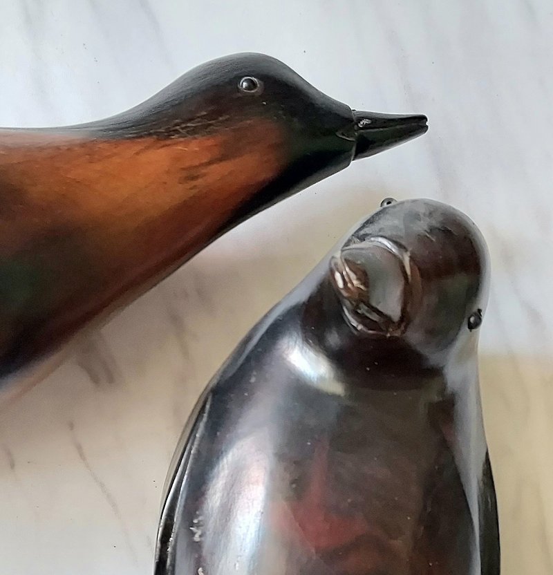Popular era• Healing cuteness• A pair of handmade ebony solid wood penguins - ตุ๊กตา - ไม้ 
