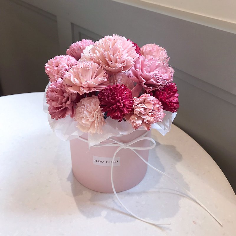 康乃馨抱抱筒 母親節 康乃馨 千元商品 - 乾燥花/永生花 - 植物．花 粉紅色