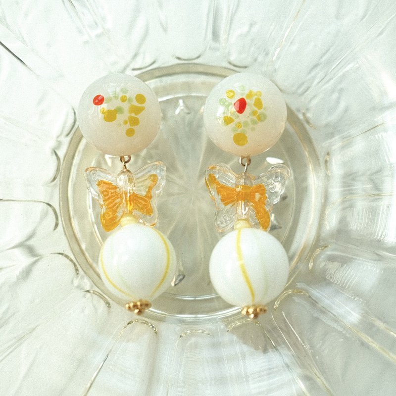 ••• Yellow Lemonade with Butterfly••• - Earrings & Clip-ons - Glass Yellow