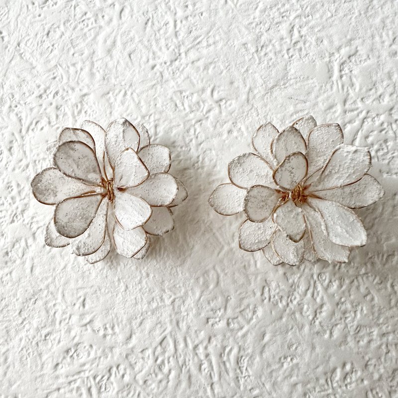 以花朵為靈感的金屬絲配件 - 耳環/耳夾/耳骨夾 - 其他金屬 