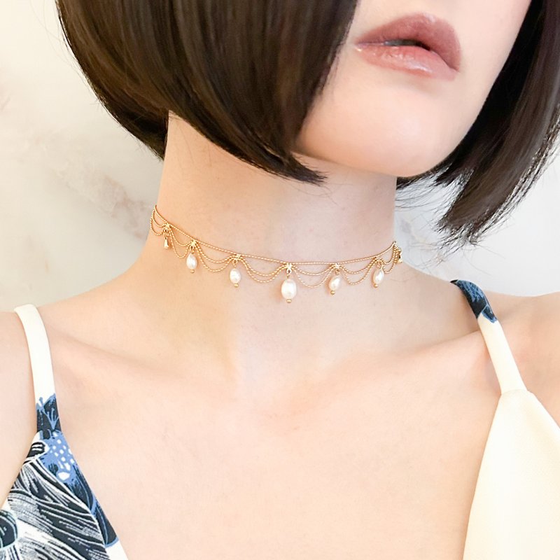 Queen of Pearls / Freshwater pearl choker necklace SV600 - สร้อยคอ - โลหะ สีทอง