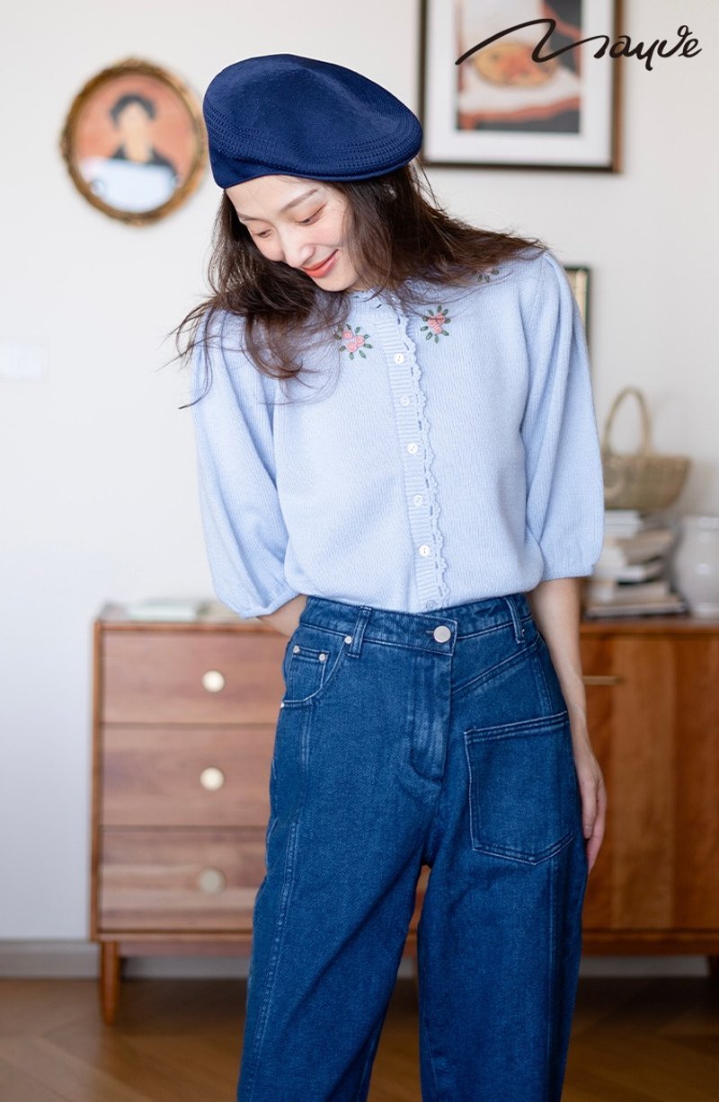 Moonsee 嬰兒藍花卉刺繡 手工勾花法式浪漫古典中袖針織衫 - 女毛衣/針織衫 - 羊毛 