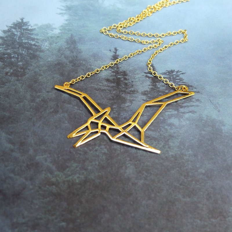 Pterodactyl Dinosaur Necklace, Gold Plated Brass, Birthday Gift - 項鍊 - 銅/黃銅 金色