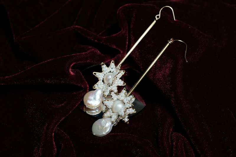 Stardust - 星星串珠耳環 - 耳環/耳夾/耳骨夾 - 銅/黃銅 金色