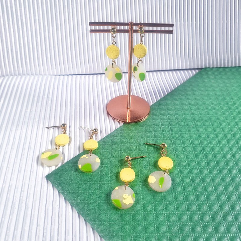 Lime is not sour | Round style | Earrings/ear needles - Earrings & Clip-ons - Pottery 