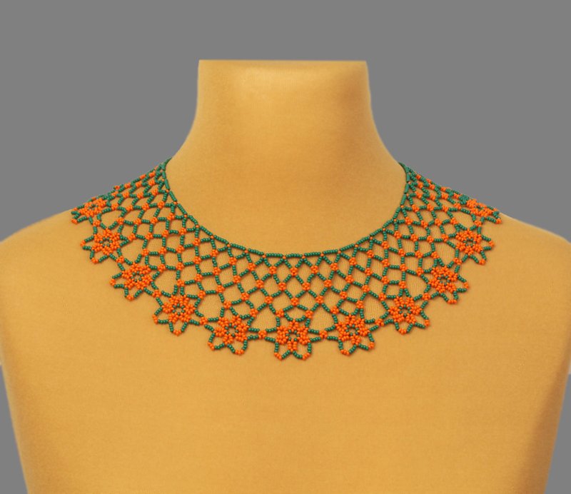 Green necklace with orange flower - 項鍊 - 玻璃 綠色