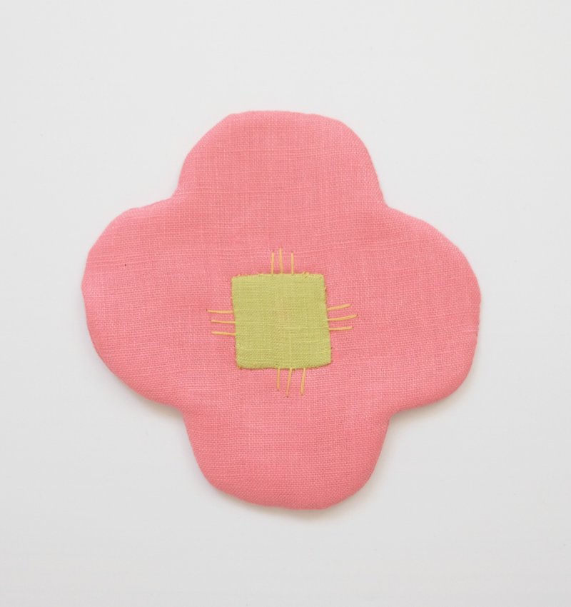 ผ้ารองแก้วรูปดอกไม้ / Baby Bloom Coaster - สี Flamingo - ที่รองแก้ว - ผ้าฝ้าย/ผ้าลินิน สึชมพู