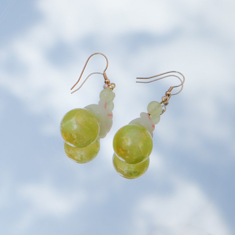 【Luminous series】Rabbit on the Moon earrings - ต่างหู - เรซิน สีเหลือง