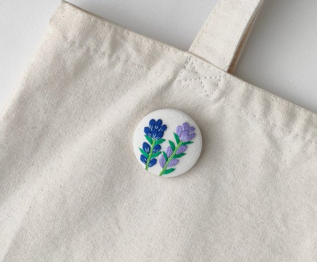 リンドウ竜胆の刺繍ブローチ - ショップ かなちゃん手刺繍工房