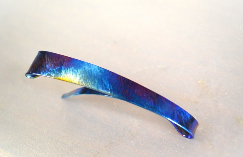 Titanium barrette・純チタン製バレッタ・ブルーグラス・７８mm - 髮圈/髮夾 - 其他金屬 藍色