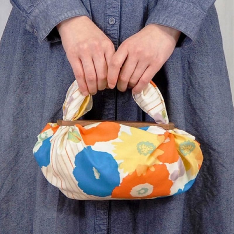 京都風呂敷包巾-小晴 二巾-花條紋(米) - 手帕 - 棉．麻 