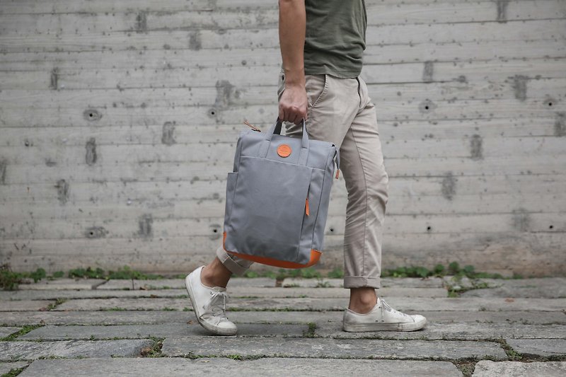Multi-Functional Water-resistant Handmade Canvas Backpack Grey - กระเป๋าเป้สะพายหลัง - ผ้าฝ้าย/ผ้าลินิน สีเทา