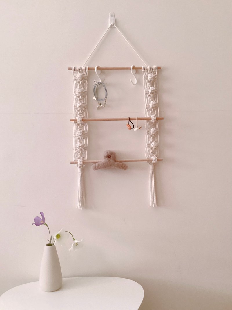 Tannpopo Nordic style wall hanging woven jewelry hanging rack small items storage - Storage - Cotton & Hemp White