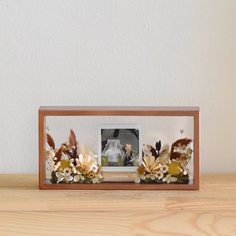 26x13x6CM Flower Frame with Photo - ช่อดอกไม้แห้ง - พืช/ดอกไม้ 