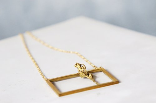 YANGYANG Little Botanic Garden: Frame Necklace