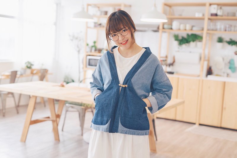 拼牛仔布系列 / 牛仔拼布和服外套 / Banananaxx - 女大衣/外套 - 其他材質 藍色