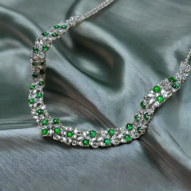 冰綠翡翠蛋面925純銀鑲嵌項鍊 | 天然玉翡翠A貨 | 送禮 - 項鍊 - 玉石 綠色