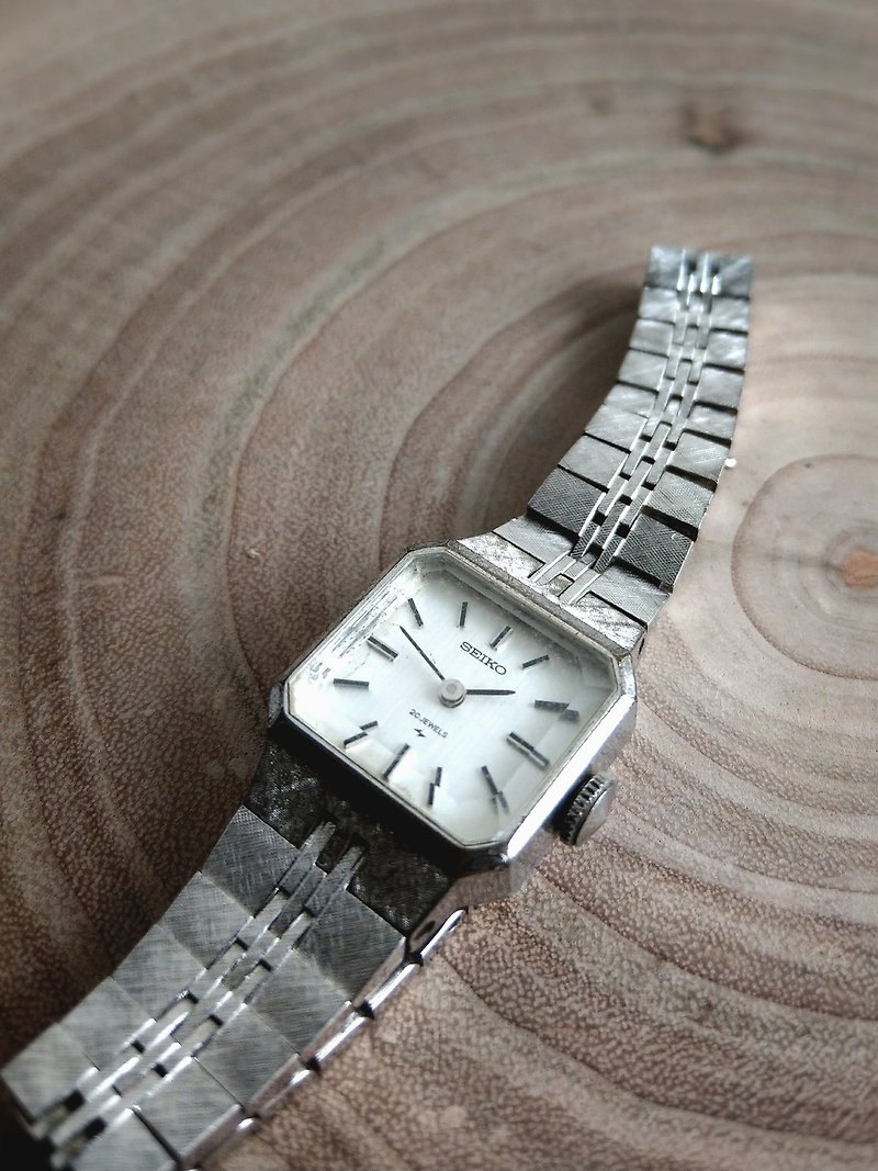 SEIKO Seiko Vintage square style antique women's watch hand-wound winding - นาฬิกาผู้หญิง - โลหะ สีเงิน