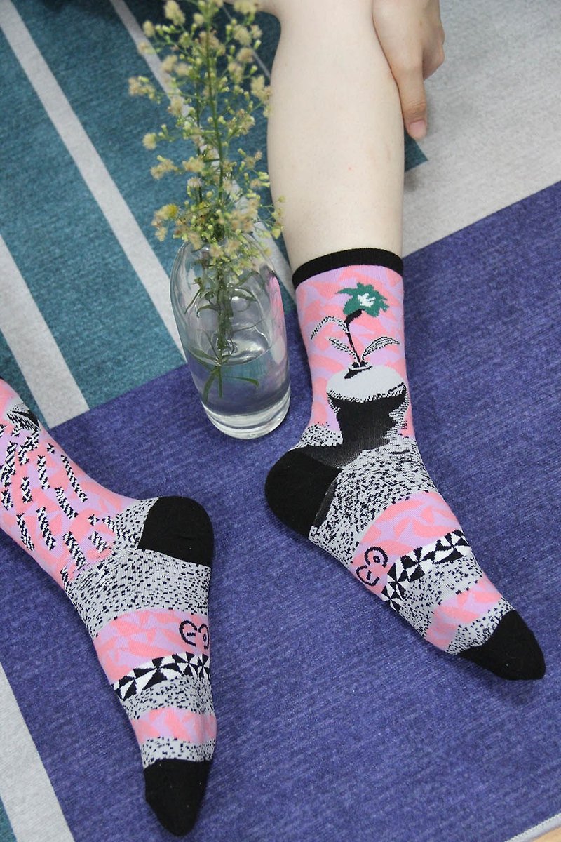 Lily Green _Pink and purple crew socks/ casual socks - ถุงเท้า - ผ้าฝ้าย/ผ้าลินิน สึชมพู