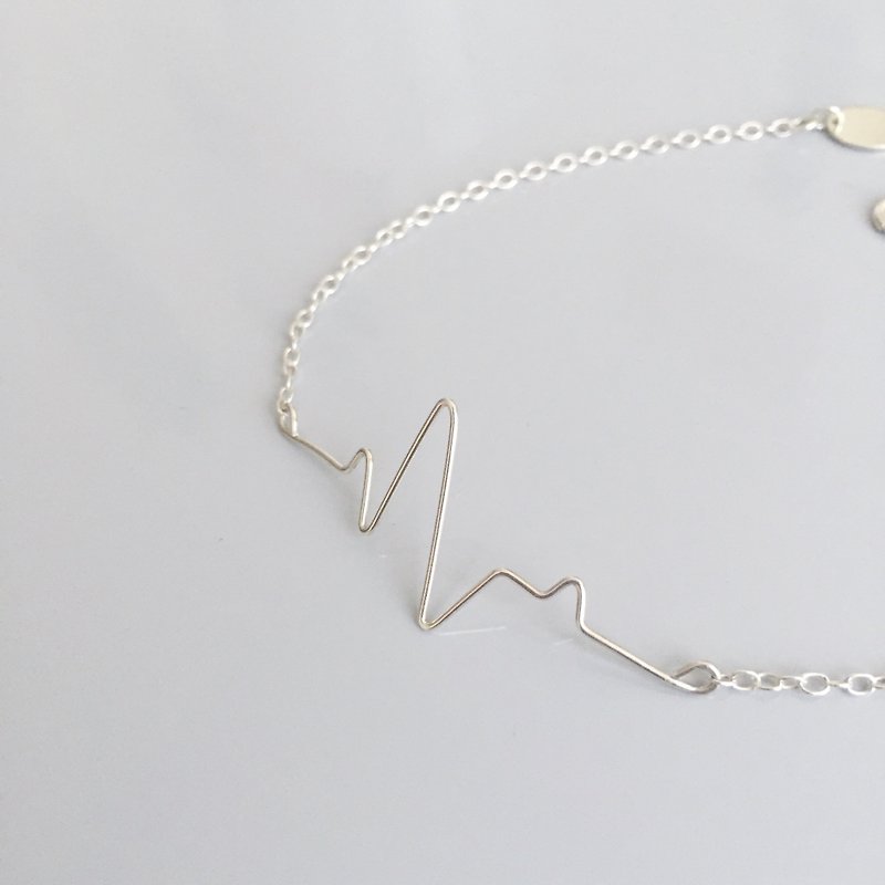 heart / ECG wave sliver bracelet - สร้อยข้อมือ - เงินแท้ สีเงิน