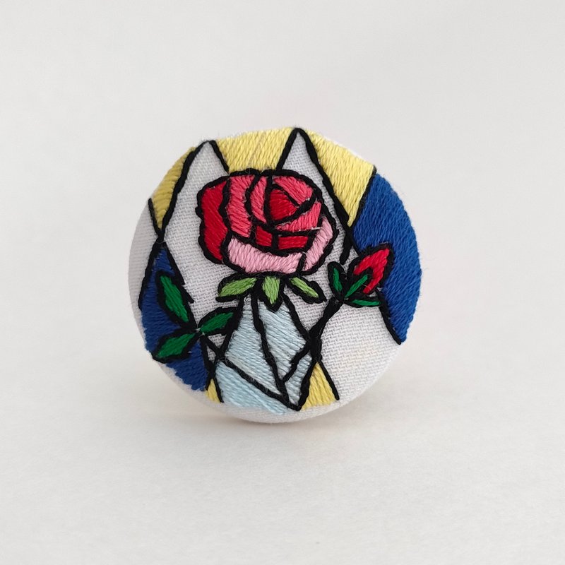赤い薔薇のステンドグラス風刺繍ブローチ - 胸針 - 棉．麻 紅色