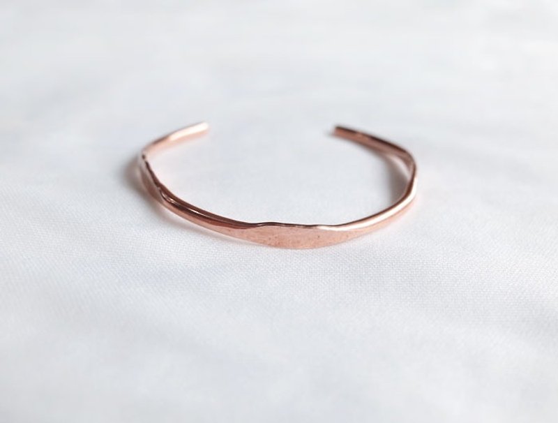 Ni.kou red copper blossoming wave bracelet - สร้อยข้อมือ - โลหะ 