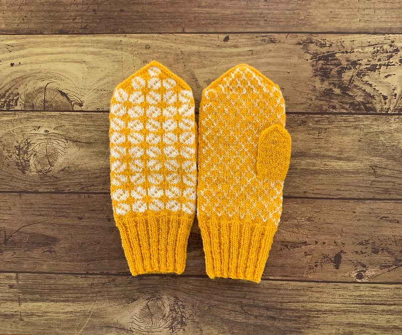 ラトビア伝統柄のミトン　山吹色 - 手套/手襪 - 羊毛 黃色