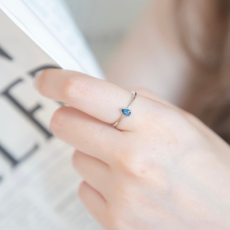 London Blue Stone 925 Sterling Silver Drop Prong Set Ring Adjustable Ring - แหวนทั่วไป - เครื่องเพชรพลอย สีเงิน