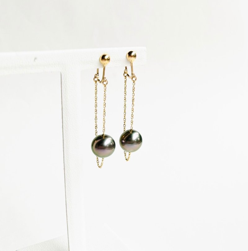 Tahitian pearl earrings K18 Made in Japan - ต่างหู - เครื่องประดับ สีทอง