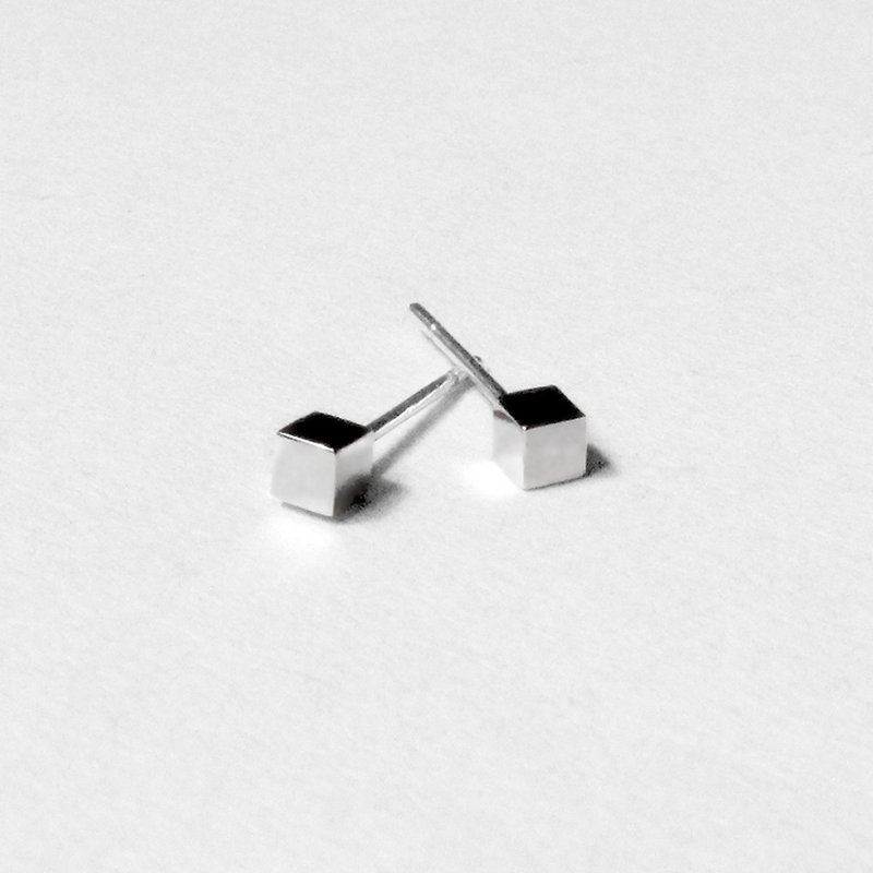 Geometric Geometry 3mm sterling silver cube earrings.single/pair.shiny - Earrings & Clip-ons - Sterling Silver Silver