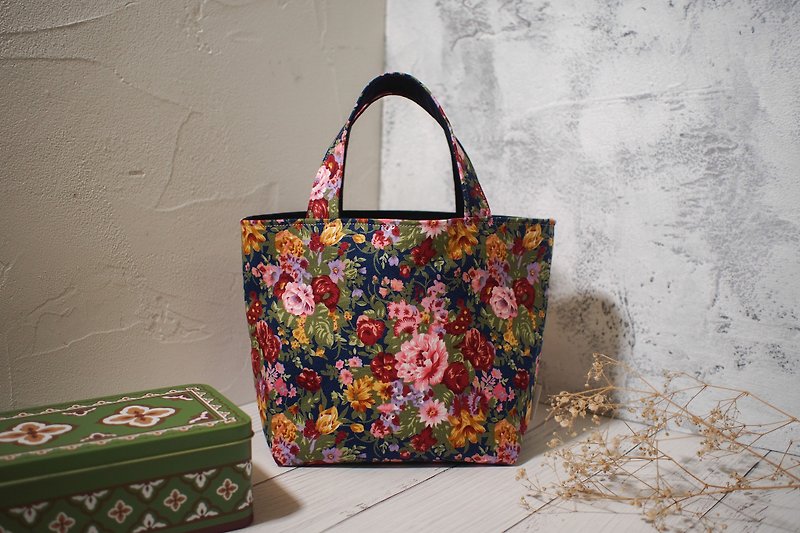 Jiajiajiu series handbag/canvas bag/limited handmade bag/secret garden style - Handbags & Totes - Cotton & Hemp Multicolor